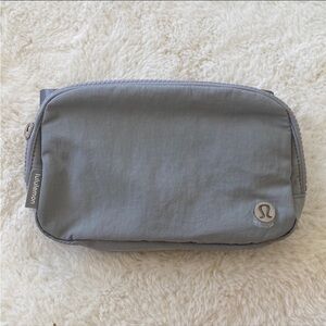 ❤️ Lululemon Extended Strap Everywhere Belt Bag Silver Drop NWT
